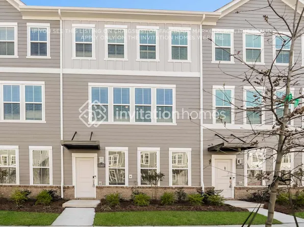 11107 Tournament Dr, Charlotte, NC 28269