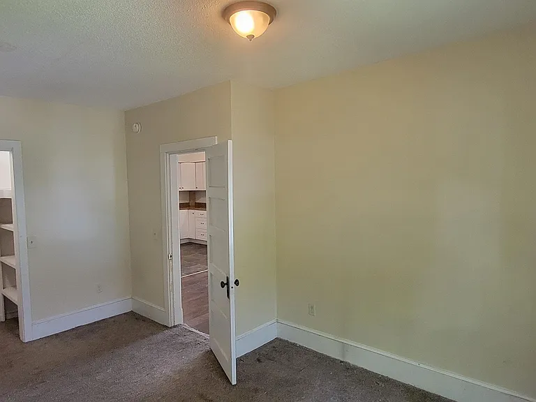 191 Center St — Photo 6