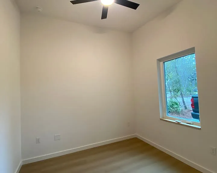 117 Ocean Blvd — Photo 5