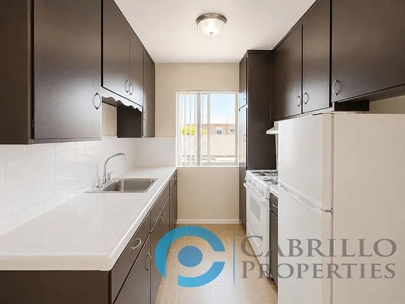 1 bed, 1.0 bath, 600 sqft, $1,995 — Photo 3