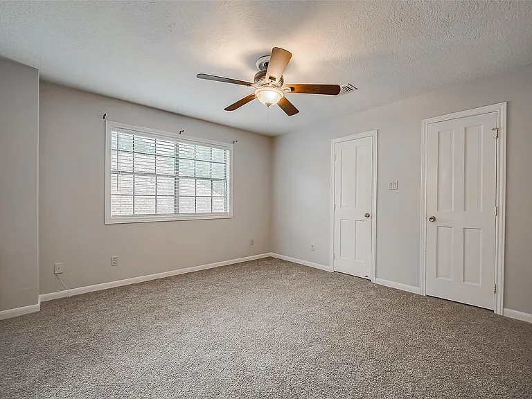 22114 Rockchester Dr — Photo 35