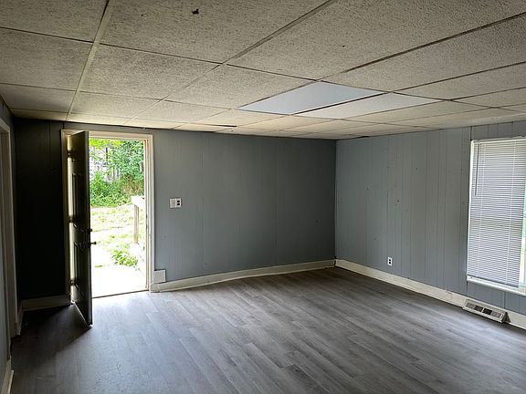 2nd image of 260 S Adams St