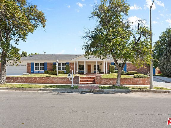 2nd image of 9612 Texhoma Ave