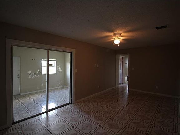 5th image of 5475 Suncreek Ct #3