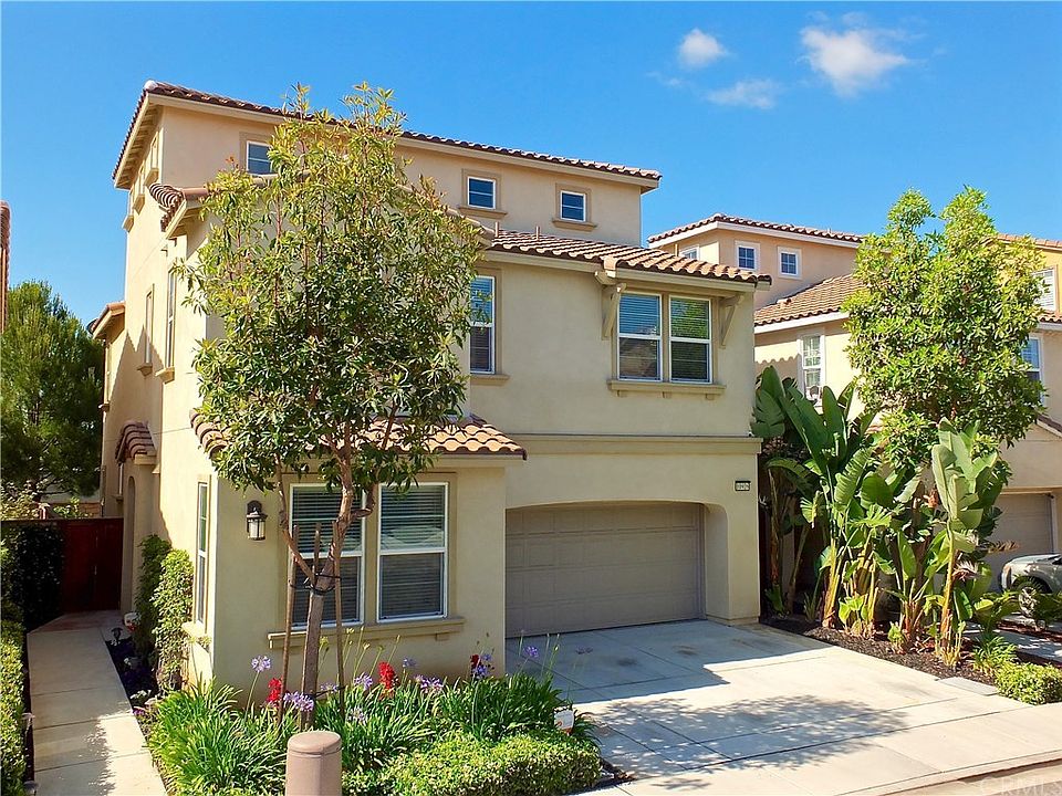 1st image of 10926 Lotus Dr