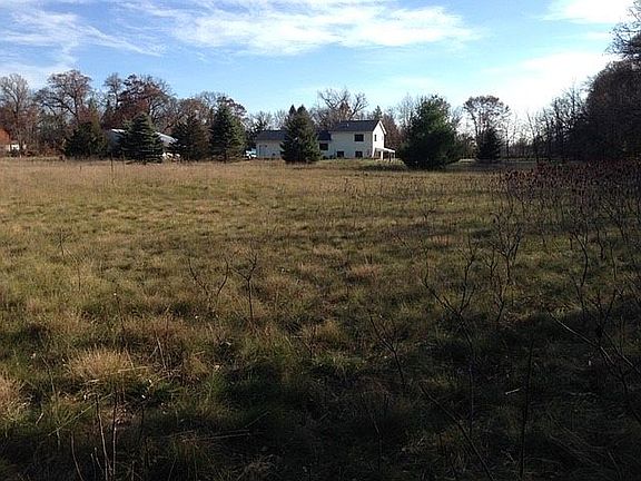 3rd image of 2015 221st Ave NE