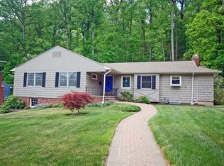 269 Friar Ln, Mountainside, NJ 07092