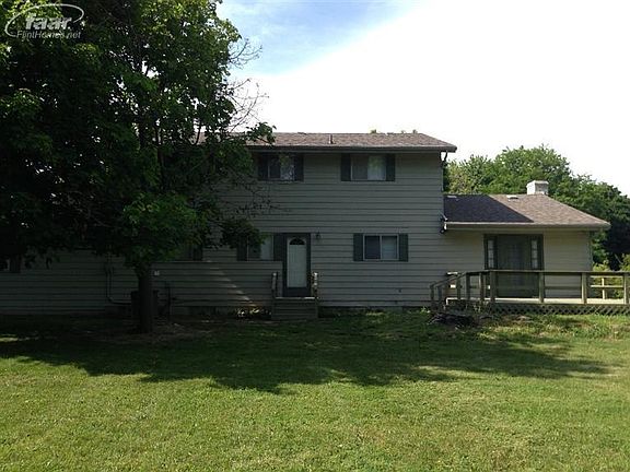 3rd image of 5493 Fernwood Dr