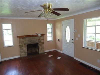 2nd image of 2319 Kline Ave