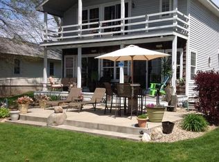 22898 Lake Shore Dr, Elkhart, IN 46514