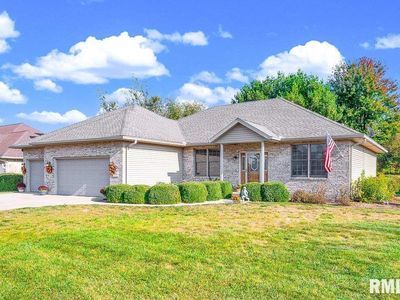 1906 Liberty Ct, Pekin, IL, 61554