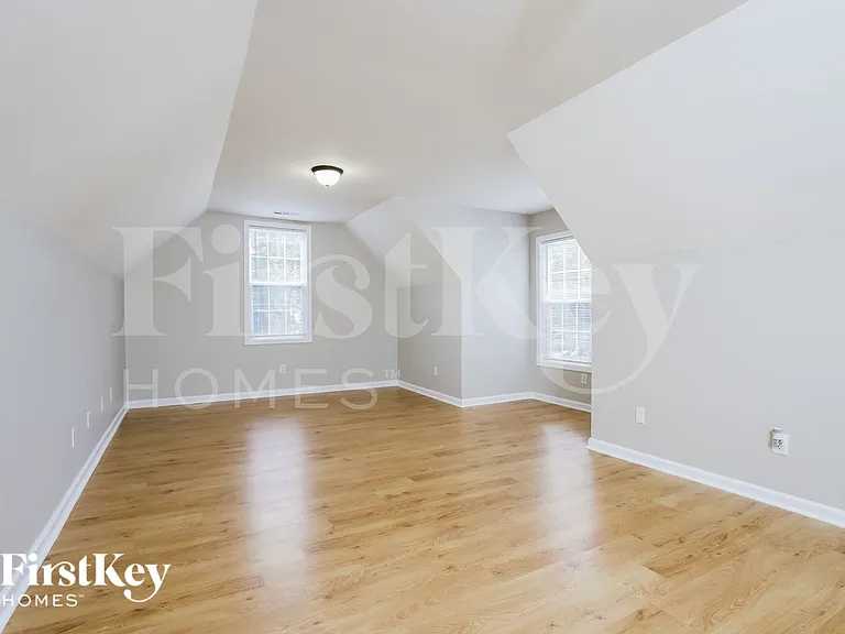 2285 Glen Cove Way — Photo 11