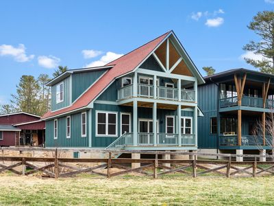 111 Waterlily Dr, Flat Rock, NC, 28731