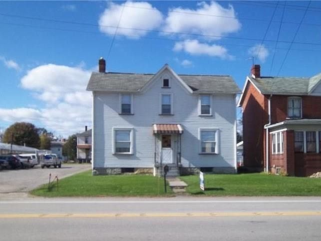1st image of 331 Main St