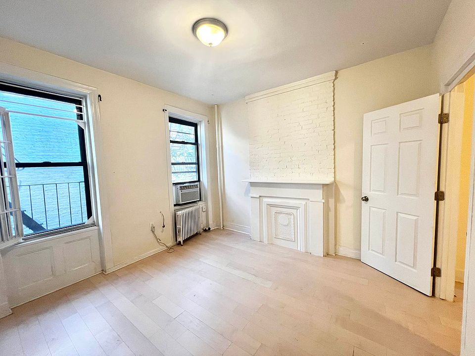 1st image of 122 Macdougal St APT 15