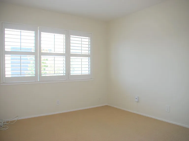 71 Prince Royal Dr — Photo 20