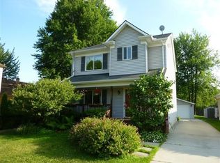 26052 Rosalie St, Harrison Township, MI 48045