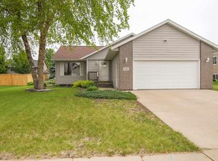 7012 S Mogen Ave, Sioux Falls, SD 57108
