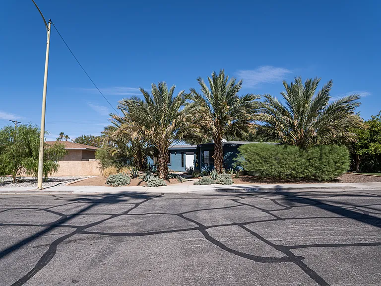 44828 Rubidoux St — Photo 31