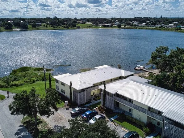 136 N Verona Ave APT 103, Avon Park, FL 33825