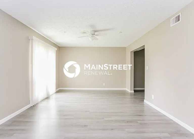 5046 Lindel Dr — Photo 10