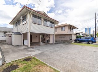 1749 Waiola St, Honolulu, HI 96826