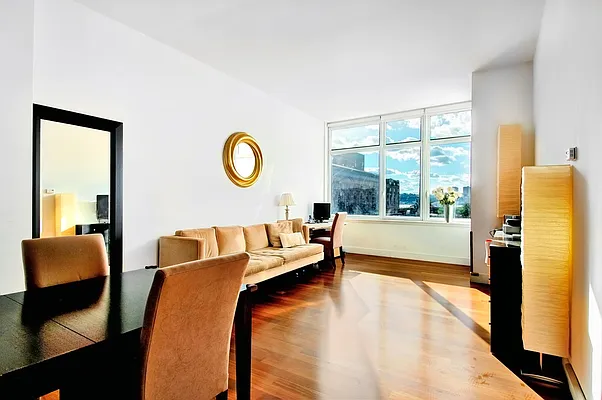 Rented by Nest Seekers International | media 1