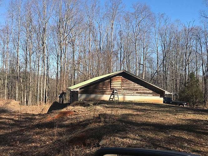 2nd image of 7825 Silver Creek Rd