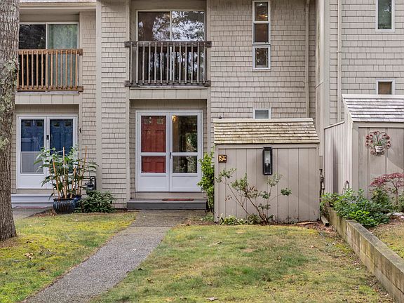 3rd image of 300 Buck Island Rd APT 15E