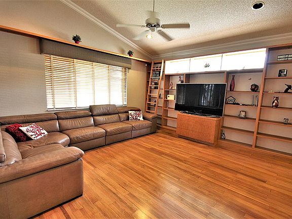 5th image of 8784 NW 76th Pl