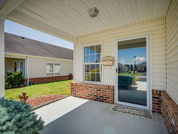 4th image of 1406 Lodge Pine Walk #1406