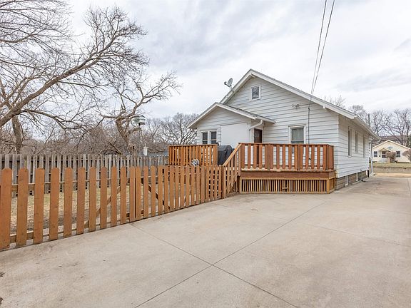 4th image of 1606 25th St