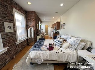 3 Thacher Ct APT 8, Boston, MA 02113