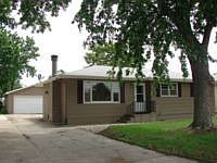 1st image of 1615 N Custer Ave