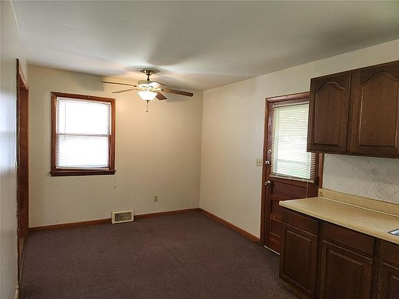 4th image of 1405 S Cedar Ave