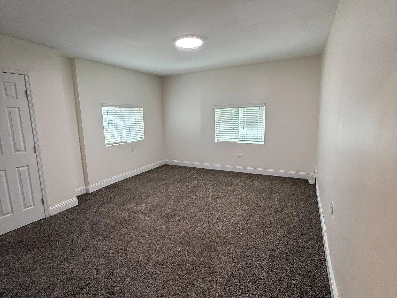 2 bed, 1.0 bath, 1192 sqft, $2,100 — Photo 3