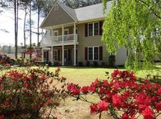 665 Childress Dr, Townville, SC 29689