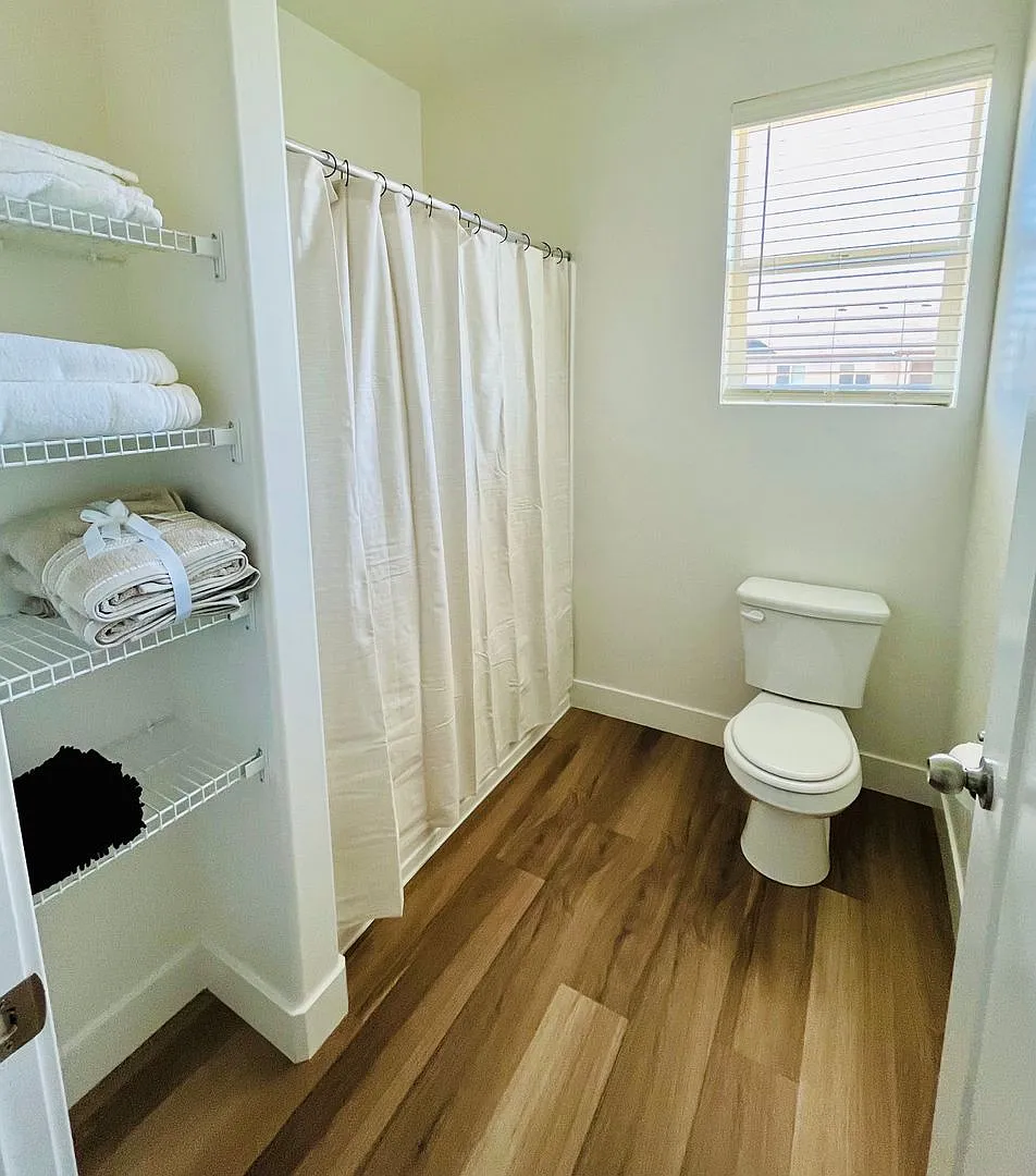 Comfortable 3 Bed / 2 Bath Home Available in Lehi — Photo 4