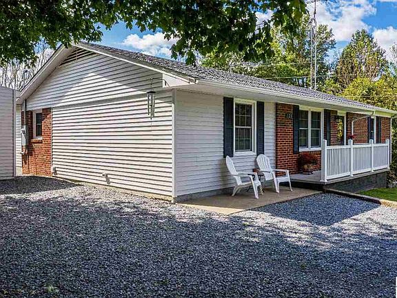 3rd image of 123 Durbin St