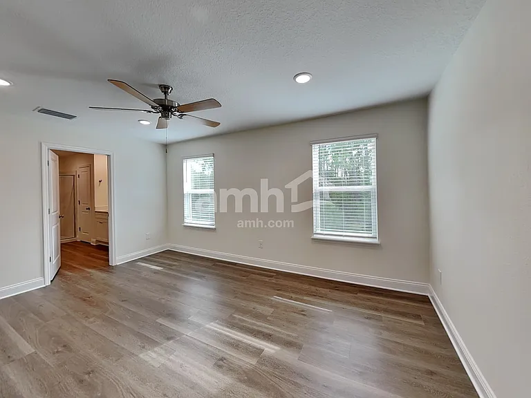 5696 Oesterle Rd — Photo 9