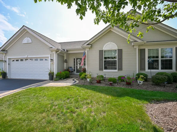 215 Honors Dr, Shorewood, IL 60404
