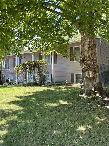 100 Magnolia Ct Photo 1