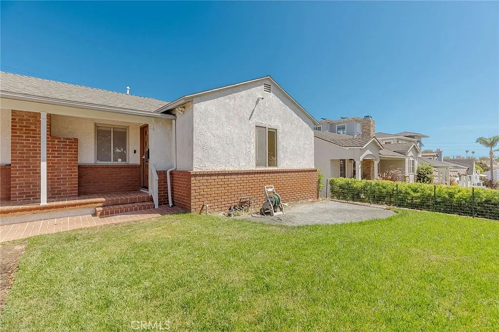 4 bed, 1684 sqft, $6,500 — Photo 2