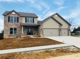 939 Mule Creek Dr, Wentzville, MO 63385