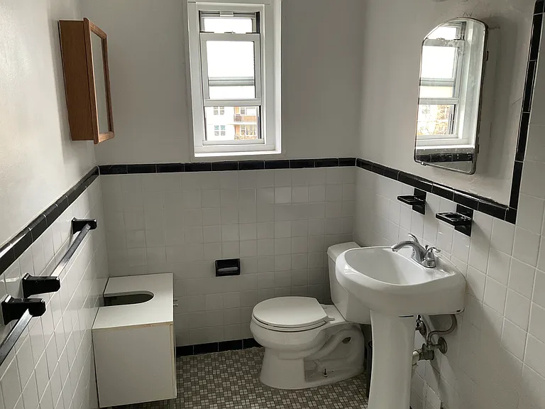 1111 River Rd #F2 — Photo 21