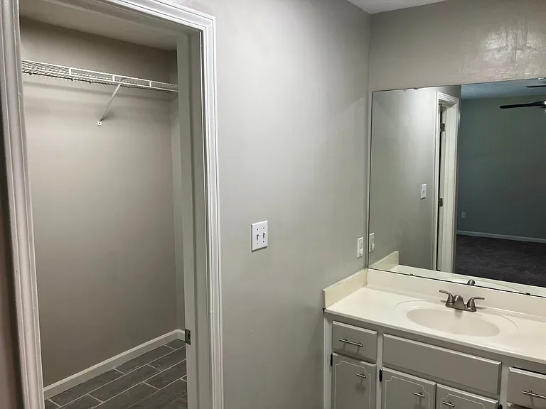 867 McNeece St — Photo 9