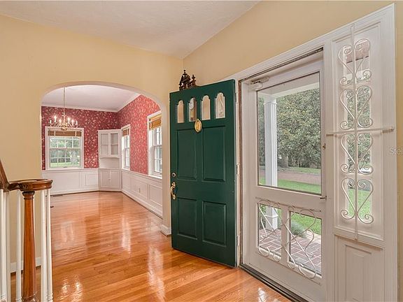5th image of 1118 Overbrook Dr