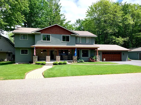 132 16th St, Prudenville, MI 48651