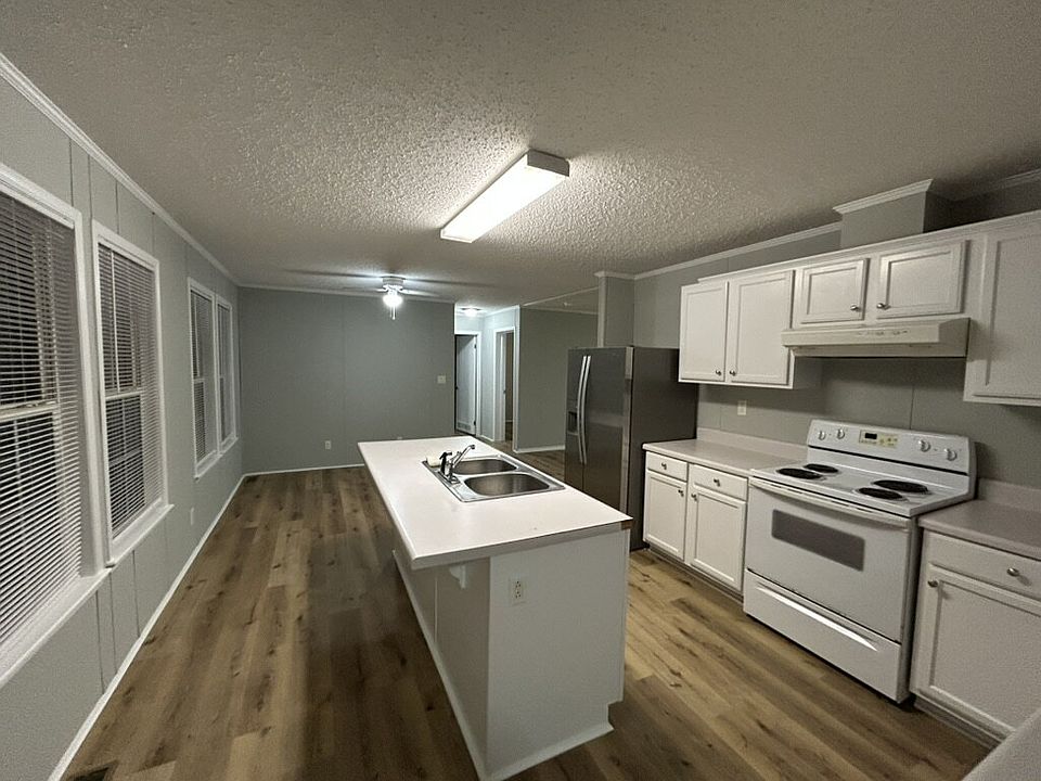 1st image of 675 Whiteaker Springs Rd