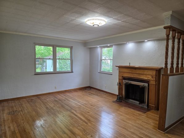 44 Rosalind Ct
